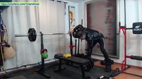 Snapshot of 1manshow11 chatting on January 11, 1:27 pm 1manshow11 online show from January 11, 1:27 pm