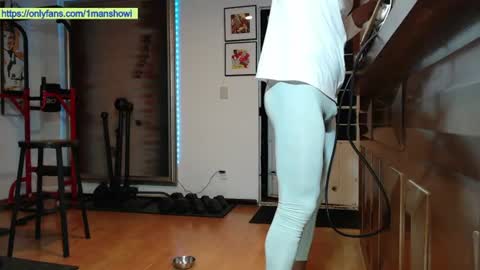 Snapshot of 1manshow11 chatting on July 2, 10:21 am 1manshow11 online show from July 2, 10:21 am