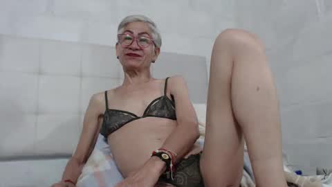 Miss Monserrate online show from February 10, 1:55 pm