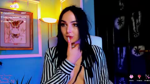 Moona  online show from February 7, 5:51 pm