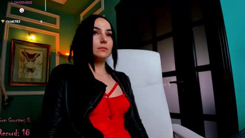 Moona  online show from February 14, 2:12 pm