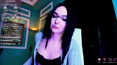 Moona  online show from March 4, 6:39 pm