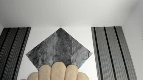 Snapshot of 1naughty_milf chatting on February 27, 2:28 pm Luisa online show from February 27, 2:28 pm