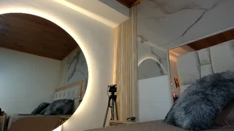 Snapshot of 1naughty_milf chatting on June 12, 2:38 pm Luisa online show from June 12, 2:38 pm
