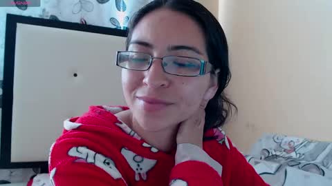 Snapshot of 1sasha_grey__1 chatting on May 13, 9:11 pm paola online show from May 13, 9:11 pm