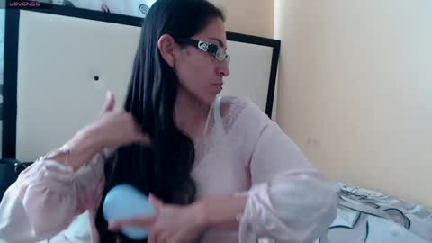 Snapshot of 1sasha_grey__1 chatting on May 14, 9:43 pm paola online show from May 14, 9:43 pm