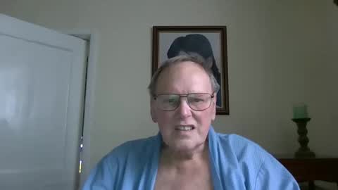 Snapshot of 1shorty chatting on June 10, 6:07 pm 1shorty online show from June 10, 6:07 pm