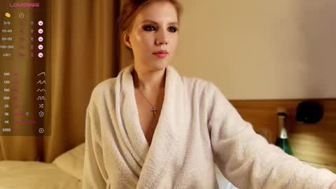 VICTORIA online show from October 6, 1:14 am