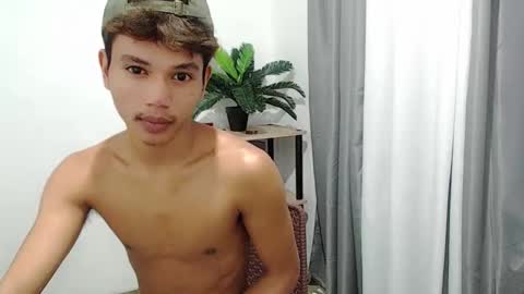 1sweetloverxx online show from May 10, 10:53 am