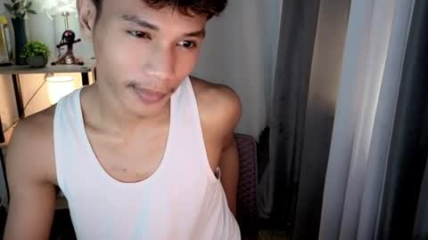 1sweetloverxx online show from July 23, 11:57 pm