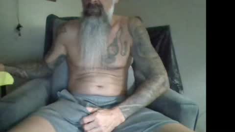 Snapshot of 1theone12 chatting on July 19, 1:31 am 1theone12 online show from July 19, 1:31 am