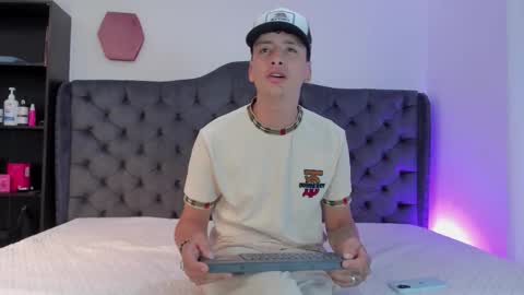 1Threestar online show from February 27, 11:10 am