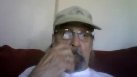 Snapshot of 1valentine chatting on May 30, 2:14 pm 1valentine online show from May 30, 2:14 pm