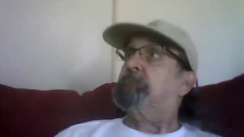 Snapshot of 1valentine chatting on June 8, 2:28 pm 1valentine online show from June 8, 2:28 pm
