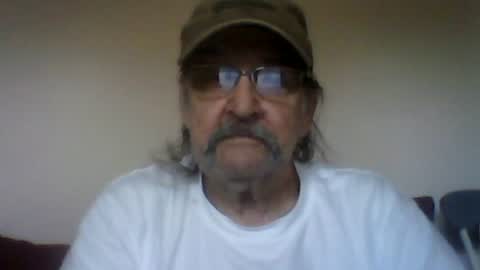Snapshot of 1valentine chatting on July 4, 3:07 pm 1valentine online show from July 4, 3:07 pm