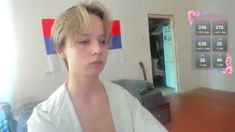 Snapshot of 1vampirella_gs chatting on June 4, 1:17 pm Milos online show from June 4, 1:17 pm