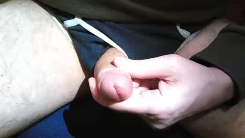 Snapshot of 2001uwuk chatting on February 8, 11:12 am 2001uwuk online show from February 8, 11:12 am