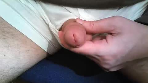 Snapshot of 2001uwuk chatting on November 30, 8:57 pm 2001uwuk online show from November 30, 8:57 pm