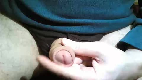 Snapshot of 2001uwuk chatting on January 14, 10:03 pm 2001uwuk online show from January 14, 10:03 pm