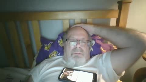 Snapshot of 2003dynawideglide chatting on December 15, 11:53 pm 2003dynawideglide online show from December 15, 11:53 pm