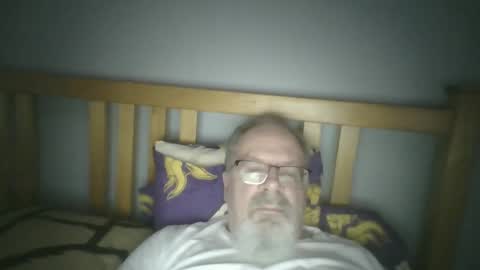 Snapshot of 2003dynawideglide chatting on January 11, 8:43 pm 2003dynawideglide online show from January 11, 8:43 pm