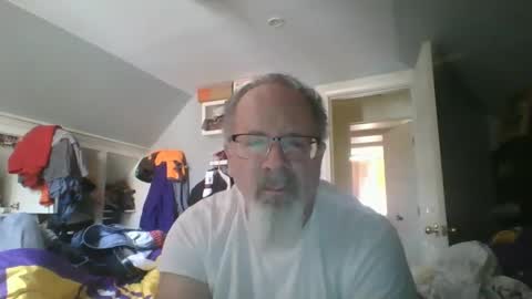 Snapshot of 2003dynawideglide chatting on January 29, 6:50 pm 2003dynawideglide online show from January 29, 6:50 pm