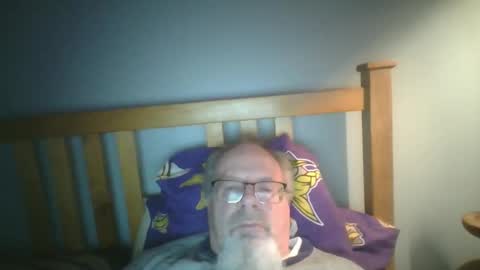 Snapshot of 2003dynawideglide chatting on February 6, 4:10 am 2003dynawideglide online show from February 6, 4:10 am