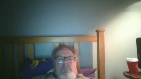 Snapshot of 2003dynawideglide chatting on February 21, 4:18 am 2003dynawideglide online show from February 21, 4:18 am