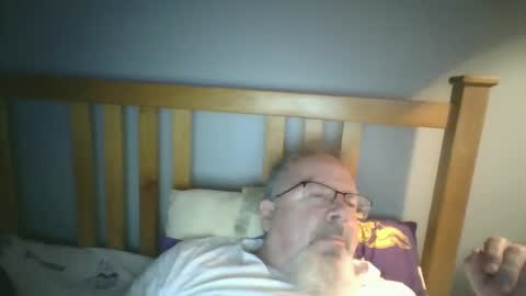 Snapshot of 2003dynawideglide chatting on September 13, 2:33 am 2003dynawideglide online show from September 13, 2:33 am