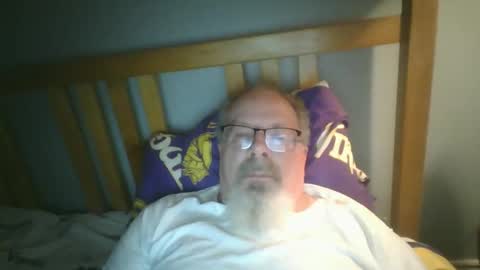 Snapshot of 2003dynawideglide chatting on October 19, 12:33 am 2003dynawideglide online show from October 19, 12:33 am