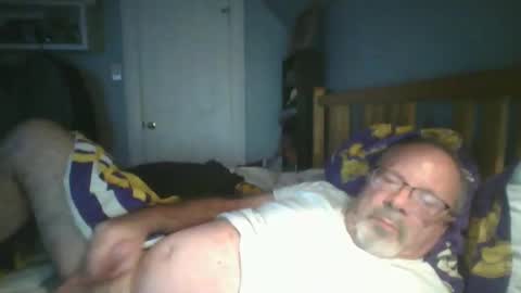 Snapshot of 2003dynawideglide chatting on October 21, 3:07 am 2003dynawideglide online show from October 21, 3:07 am