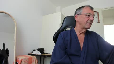 Henk online show from August 6, 10:17 am