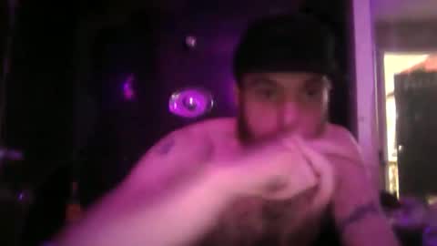 20dollarsis20 online show from February 1, 7:07 am