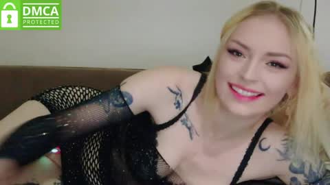 Snapshot of 20punkslut chatting on June 5, 9:42 pm 20punkslut online show from June 5, 9:42 pm