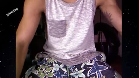 Snapshot of 20vertop chatting on June 13, 8:07 pm 20vertop online show from June 13, 8:07 pm