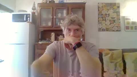 22esserre online show from October 24, 1:29 pm