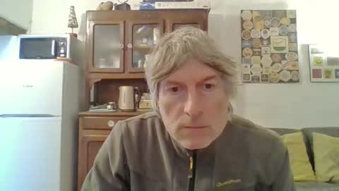 22esserre online show from November 24, 1:11 pm