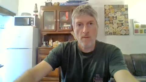 Snapshot of 22esserre chatting on July 3, 11:38 am 22esserre online show from July 3, 11:38 am