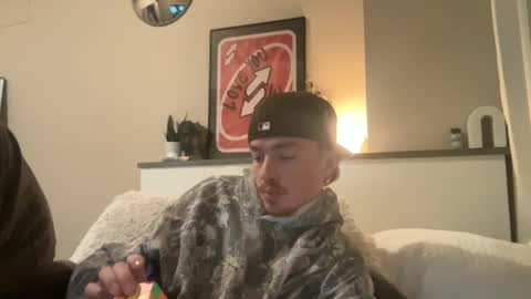 Snapshot of 26sneakers chatting on December 5, 1:14 am 26sneakers online show from December 5, 1:14 am