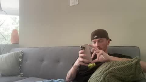 Snapshot of 26sneakers chatting on September 13, 6:40 pm 26sneakers online show from September 13, 6:40 pm