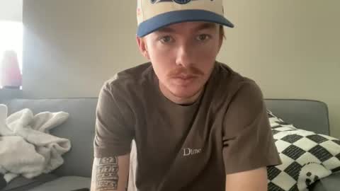 Snapshot of 26sneakers chatting on October 26, 8:15 pm 26sneakers online show from October 26, 8:15 pm