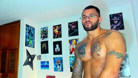 Snapshot of 27_juan chatting on March 3, 1:28 pm Yorgi online show from March 3, 1:28 pm