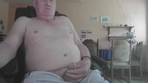 Snapshot of 29famila chatting on October 17, 11:57 am 29famila online show from October 17, 11:57 am