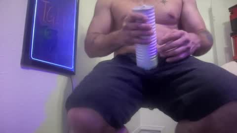 Snapshot of 2addictivelyhorny chatting on January 4, 3:29 am Jake n Judy online show from January 4, 3:29 am