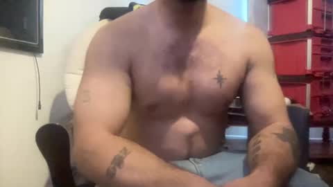 Snapshot of 2addictivelyhorny chatting on January 6, 6:10 pm Jake n Judy online show from January 6, 6:10 pm