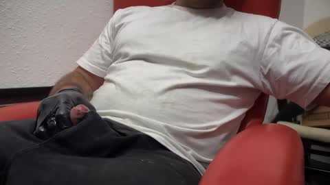 Snapshot of 2addictivelyhorny chatting on March 11, 1:26 am Jake n Judy online show from March 11, 1:26 am