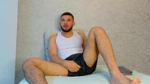 Snapshot of 2alexoconor chatting on March 2, 8:40 pm 2alexoconor online show from March 2, 8:40 pm