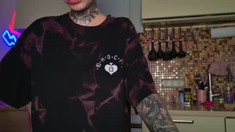     30 NOV  online show from October 26, 4:13 pm