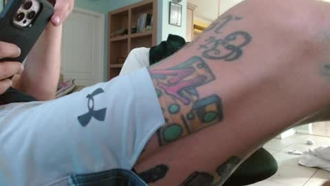 ThrillBilly online show from April 27, 9:57 pm