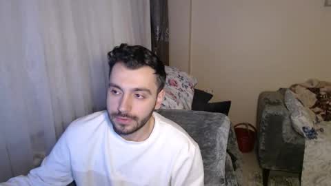 Snapshot of 2handsomeman chatting on May 5, 5:32 pm Berk online show from May 5, 5:32 pm